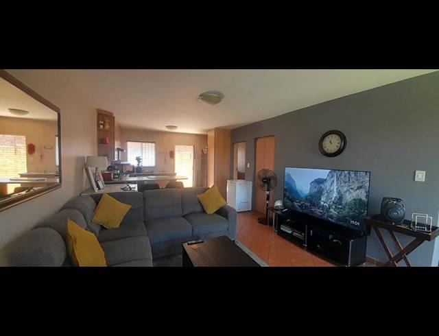 2 BEDROOM PROPERTY TO RENT IN THATCHFIELD